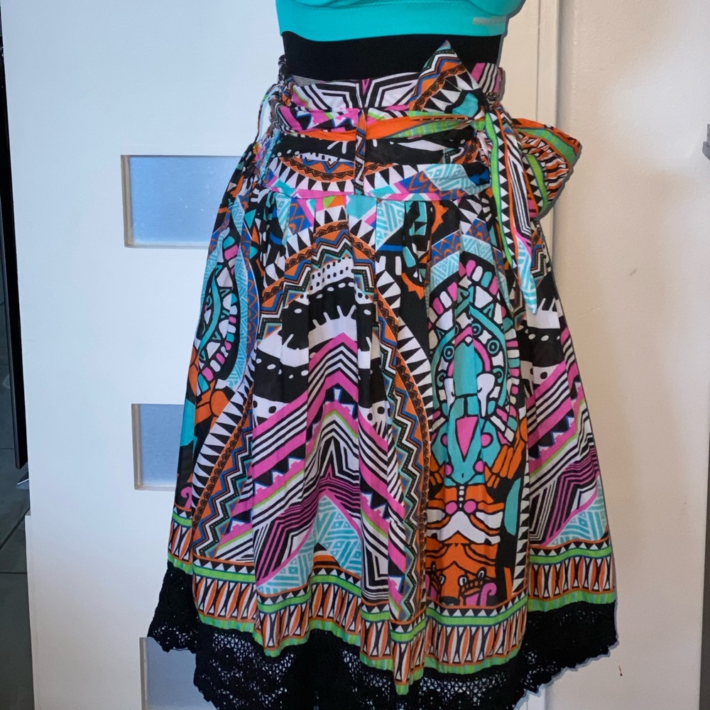 Skirt worn once.